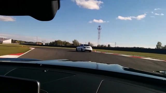 На Mercedes-AMG GT по Moscow Raceway смотреть онлайн