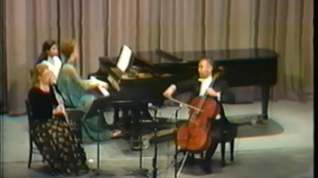 Judith Burganger Plays Trio in A Minor Op. 114 by Brahms - Adagio смотреть онлайн