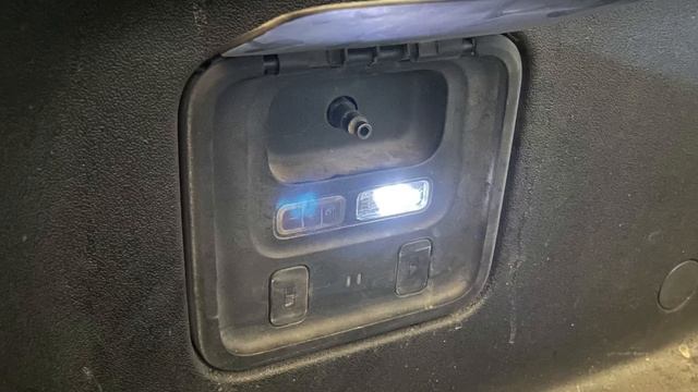 Rivian R1T Real Off Road Range - Based a Data Scientist Owner смотреть онлайн