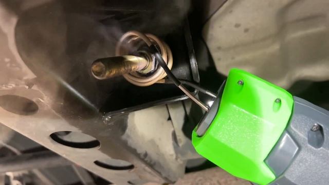 Working on a 97 nissan truck need to removed this torsion bar…@InvisibleHeat смотреть онлайн