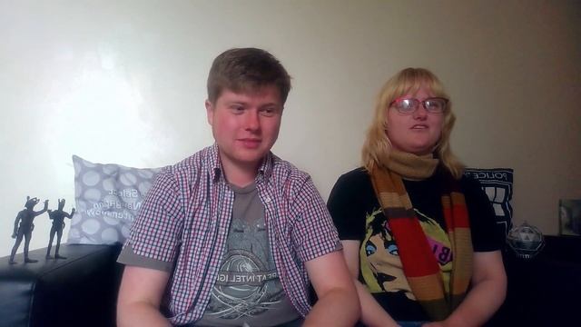 Doctor Who - Classic Who Fans React to the RTD Era - Rose (2005) смотреть онлайн