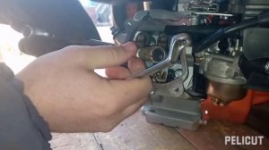 проверяю и регулирую зазоры на клапанах на новом двигателе для мотоблока