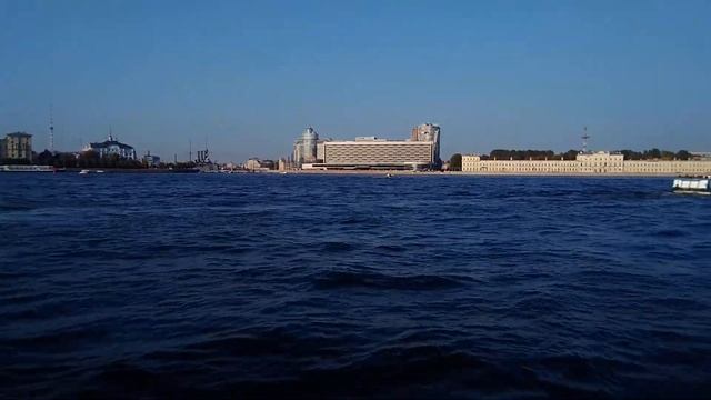 Летний Дворец Петра 1 Великого/акватория Невы смотреть онлайн