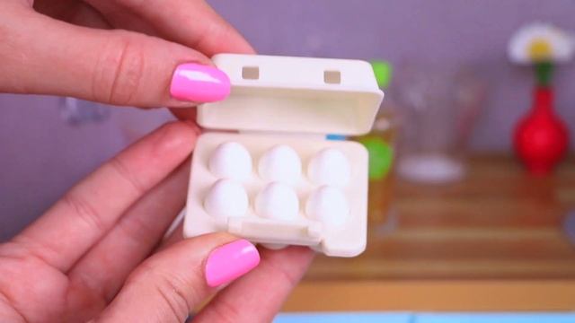 Куклы друзья лепят пасхальный торт из пластилина / PLAY TOYS RUSSIAN смотреть онлайн