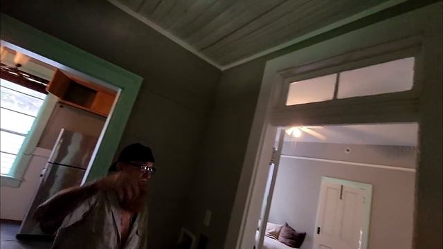 АМЕРИКАНЕЦ ПОНЯЛ РУССКОГО МАЛЯРА! смотреть онлайн