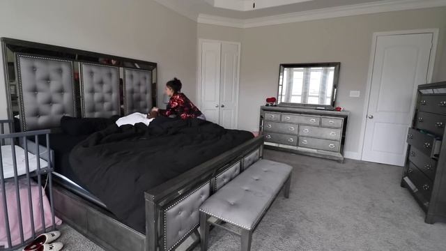 NOT WAKING UP PRANK ON WIFE смотреть онлайн