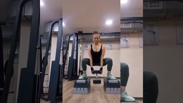 Самые эффективные упражнения для накачивания ягодиц#фитнес#похудение. смотреть онлайн