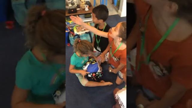 Pass the parcel game смотреть онлайн