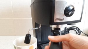 ☕ Кофеварка эспрессо DELONGHI EC 155 - делаем латте в домашних условиях