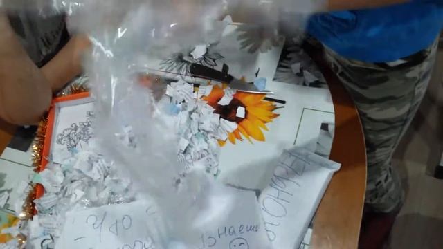 Подруга подарила подарок на новый год смотреть онлайн