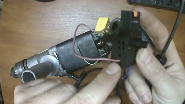 Ремонт дрели (замена кнопки на не совсем такую же) смотреть онлайн