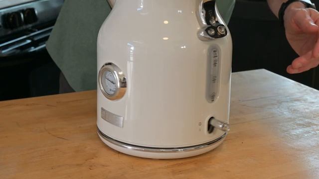 This Thrift Shop Haden Kettle Has Saved My Sanity смотреть онлайн