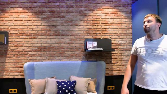 Даю интервью для DOMSTAR.Обзор нашего проекта современной квартиры в ЖК Гагарин Плаза. смотреть онлайн