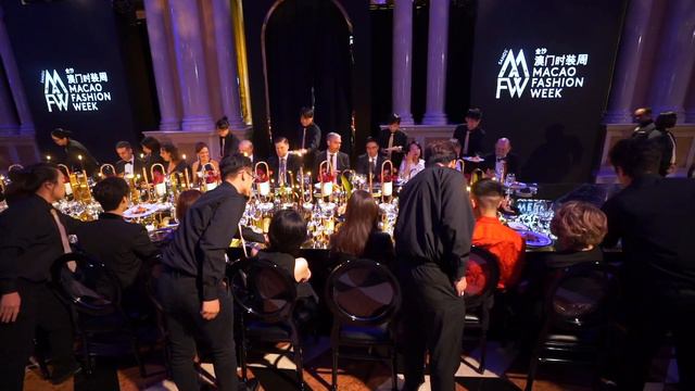 SMFW Gala Opening for BALMAIN смотреть онлайн