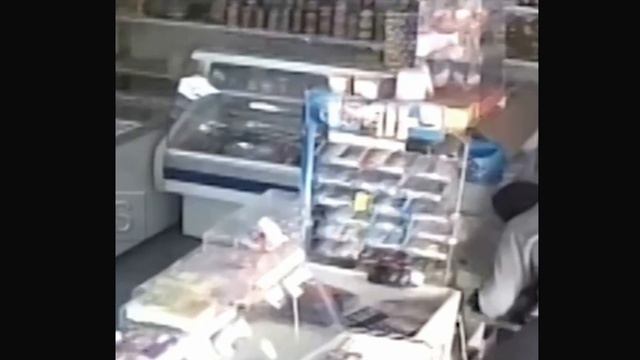 Грабители за 45 секунд ограбили магазин в Иркутской области смотреть онлайн