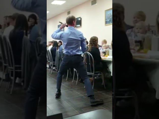 Заряжаю гостей позитивом на юбилее! #Мяснов #ведущиймяснов #ведущийнасвадьбу #ведущийнаюбилей смотреть онлайн