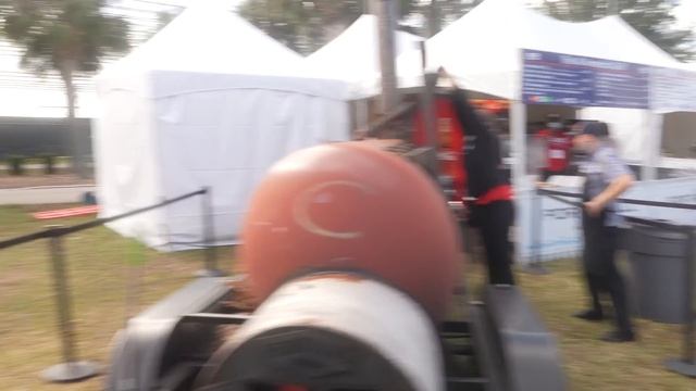 Fast Boats, Cheap Boats ,Big Boats (St. Pete Boat Show 2021 Walking Tour) смотреть онлайн