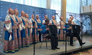 ты гармошечка играй
