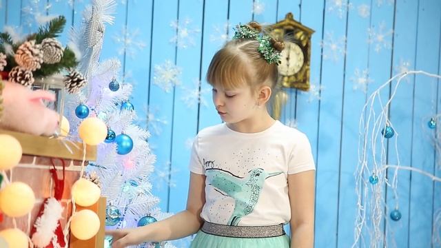 Малыши новогодние стихи смотреть онлайн