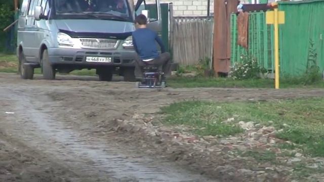 Мини-трайк с двигателем от бензопилы Дружба смотреть онлайн