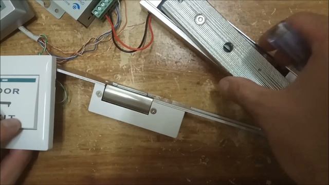 Magnetic connection + electric lock смотреть онлайн