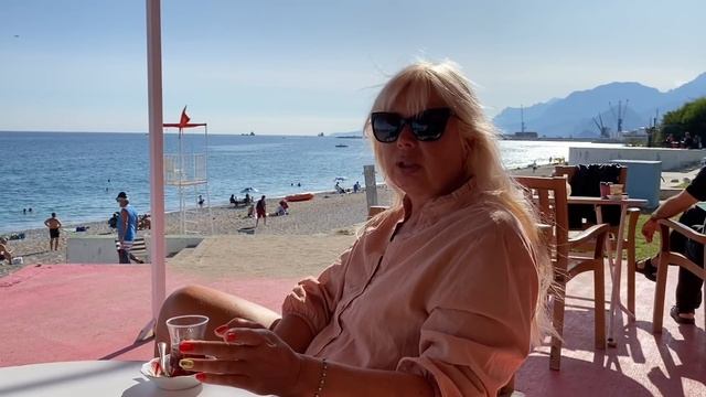ПЬЕМ ЧАЙ В КАФЕ НА НАБЕРЕЖНОЙ, ТУРЦИЯ СТРАНА КОТИКОВ | Irina Belaja смотреть онлайн