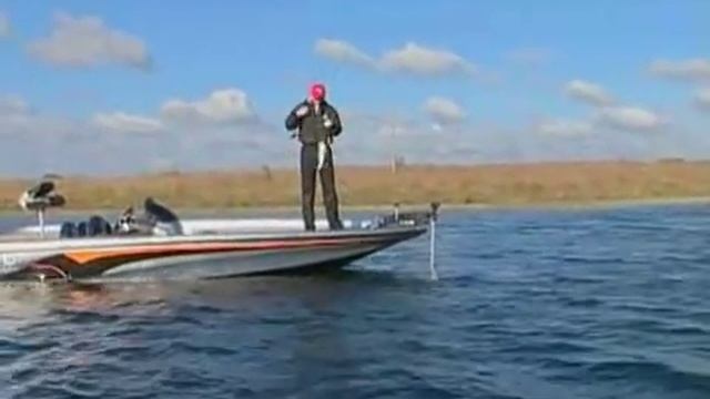 Bass Fishing the Double Zulu with Kevin VanDam смотреть онлайн