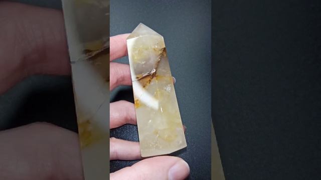 Кварц с лимонитом смотреть онлайн