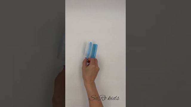 расческа голубая