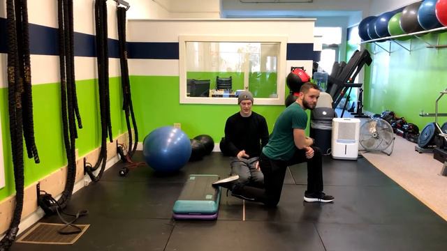 Rear Foot Elevated Split Squat смотреть онлайн