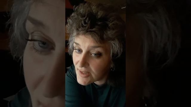 ПРИНИМАТЬ ЛИ ПОДАРКИ ОТ ЛЮБИМЫХ МУЖЧИН, КОГДА ВЫ НА НИХ ОЧЕНЬ ОБИЖЕНЫ? смотреть онлайн