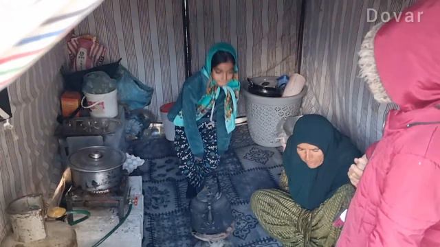 Nomadic Life: The Return Of A Nomadic Child To The Hut And Tension With Her Mother🏙️👩👧🏡