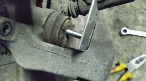 Замена задних тормозных дисков Volkswagen Golf 4