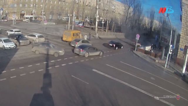 12 36 час пересечение пр, Ленина — Комсомольская смотреть онлайн
