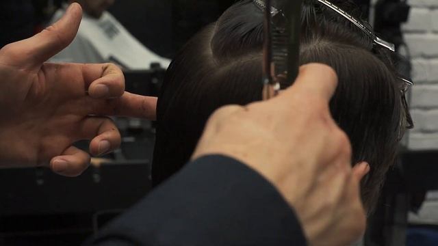 Мужская стрижка помпадур Влог Миша Мананако смотреть онлайн