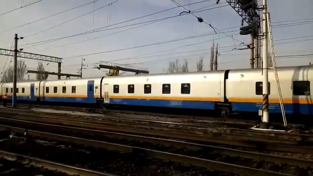 Поезд 3 Алматы 2-Астана Нурлы Жол.Станция Алматы 2 смотреть онлайн