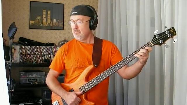 Scorpio Custom bass ’09 performed by Victor Levchenko смотреть онлайн