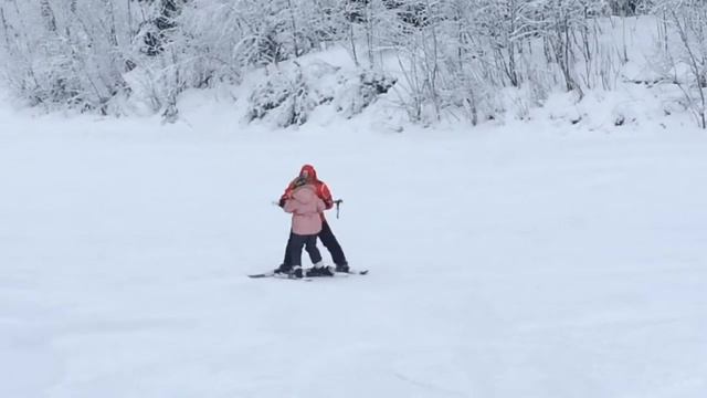 Первый раз на горных лыжах смотреть онлайн