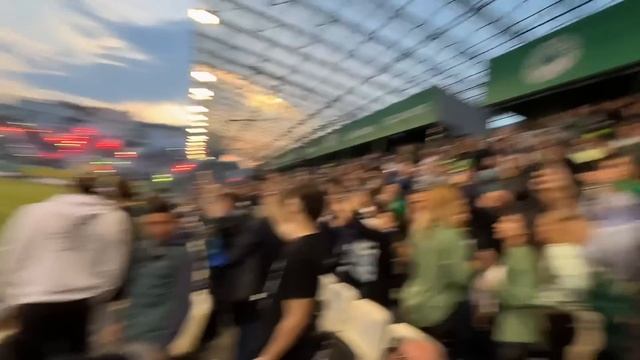 AMERICAN FAN EXPERIENCES THE MOST IMPORTANT FOOTBALL GAME IN GREECE - PANATHINAIKOS VS AEK ATHENS смотреть онлайн