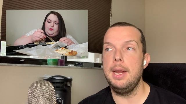 Chantal Marie (Foodie Beauty) is CARB LOADING... Because... Why Not... | Mukbang | React смотреть онлайн