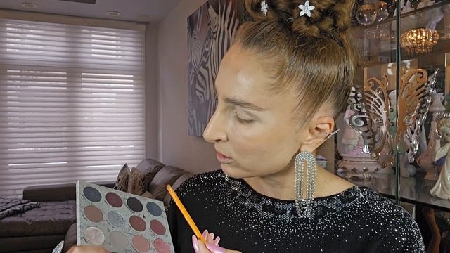 ???LOOK FOR EVERYONE / SMOKY EYES /Can use ANY PALETTE. WHAT IS YOUR FAVORITE LOOK SO FAR? смотреть онлайн