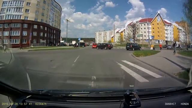 Видеорегистратор Blackvue DR500 HD смотреть онлайн