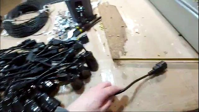 Кабель питания VCOM CE002-CU0.75-0.15M RC19 смотреть онлайн