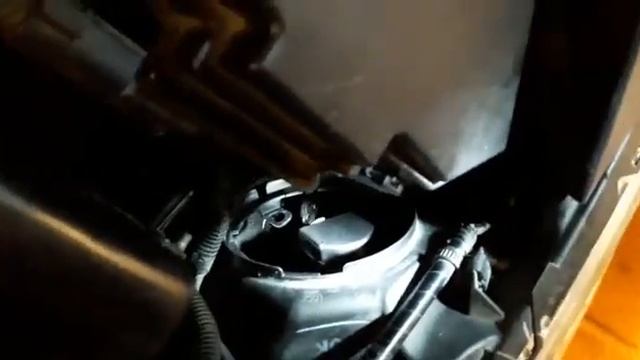 CR-V (2009) Замена лампы ксенон смотреть онлайн