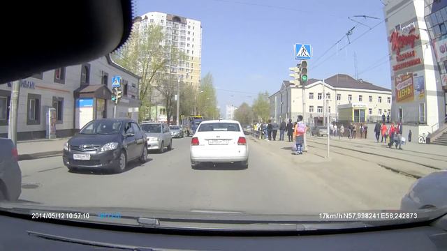 пешеход красный свет смотреть онлайн