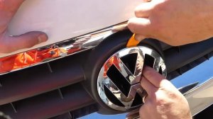 VW TOUAREG FRONT EMBLEM REMOVAL REPLACEMENT GRILL EMBLEM