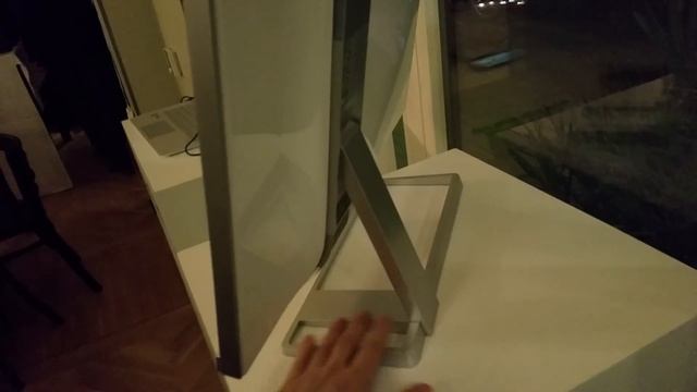 Acer S277HK UHD Display Hands On [4K] смотреть онлайн