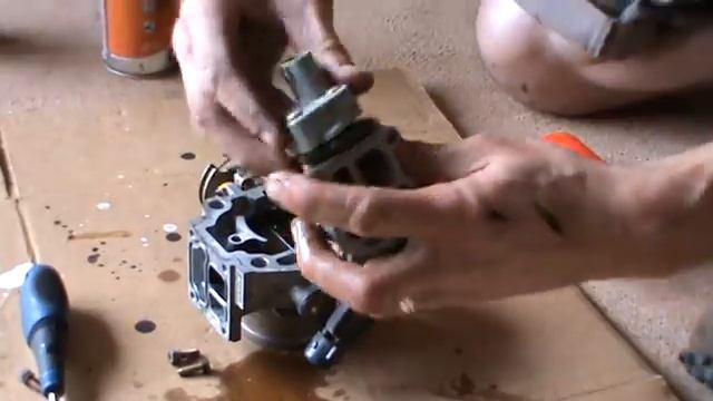Honda Civic 1999 1.6 IACV- Idle Air Control Valve cleaning смотреть онлайн