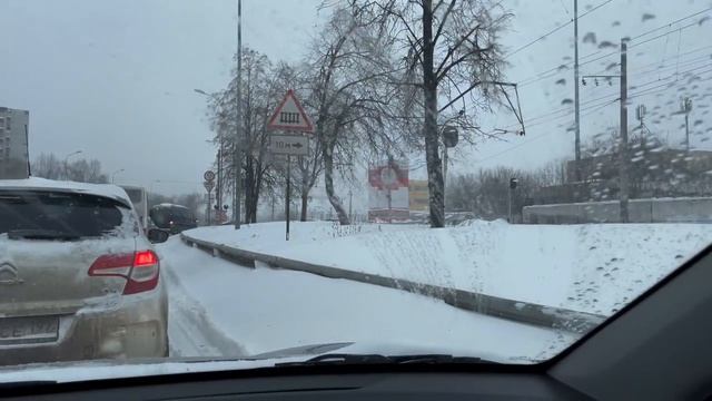 Чтобы дворники не покрывались льдом! смотреть онлайн