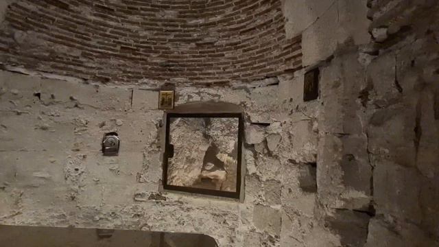 Is Adam, the first man (Adam and Eve) buried here and how does this relate to Jesus in Jerusalem смотреть онлайн